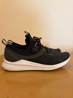 New Balance Fresh Foam LAZR Women’s Black Knit Sneakers with White and Purple